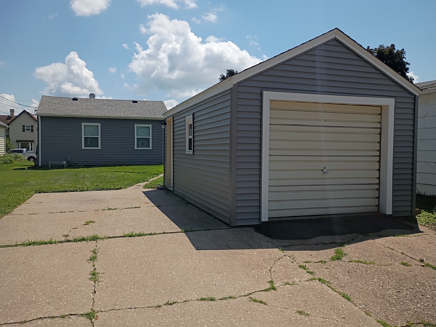 2933 11th Avenue Moline, IL 61265 - Photo 6 of 6