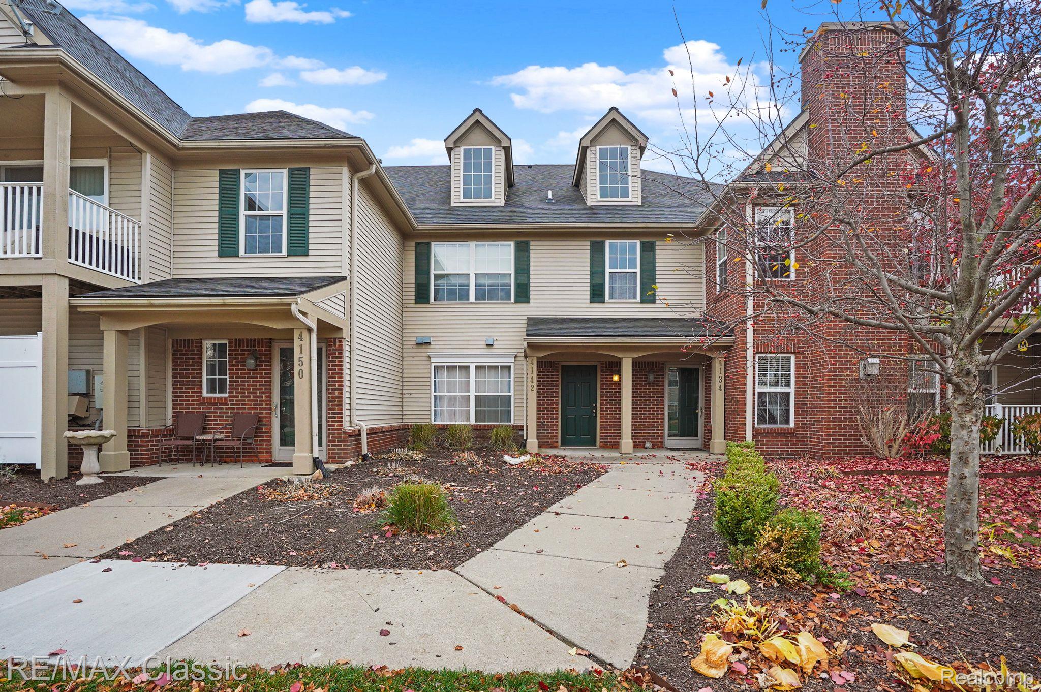 4142 Hampton Ridge Boulevard Howell, MI 48843 - Photo 2 of 21 Gallery Image 2