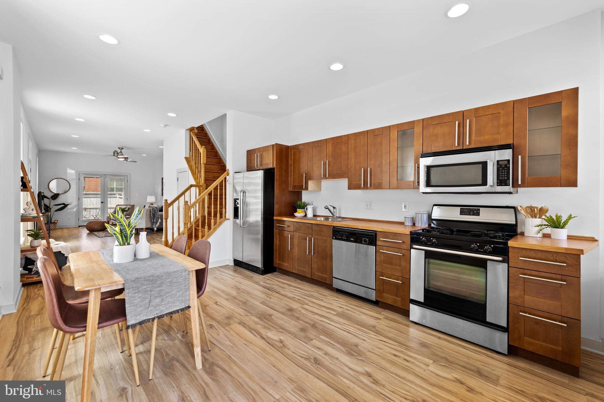 1946 Light Street Baltimore, MD 21230 - Photo 3 of 33