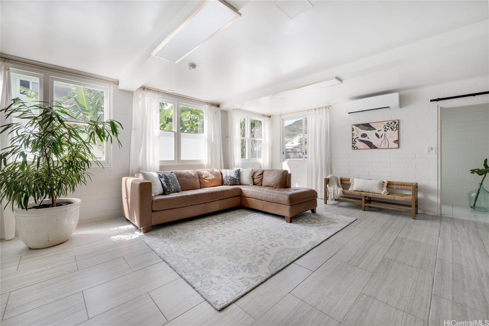 1237 Hele Street Kailua, HI 96734 - Photo 3 of 25