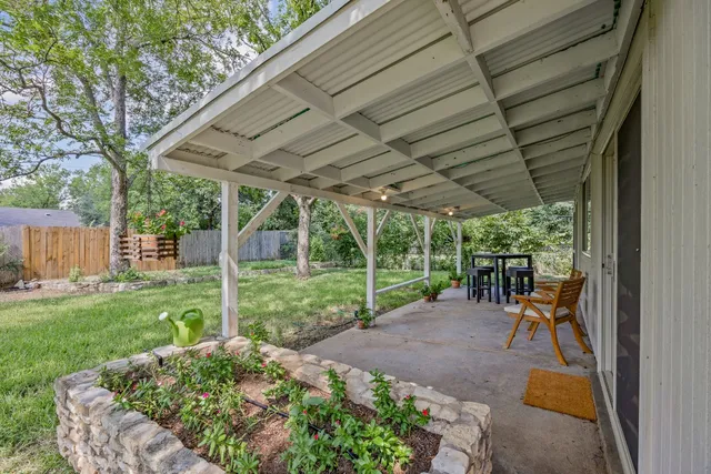 $520,000 | 3205 Whites Drive, Austin, TX 78735