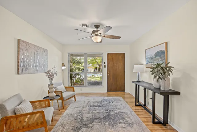 $520,000 | 3205 Whites Drive, Austin, TX 78735