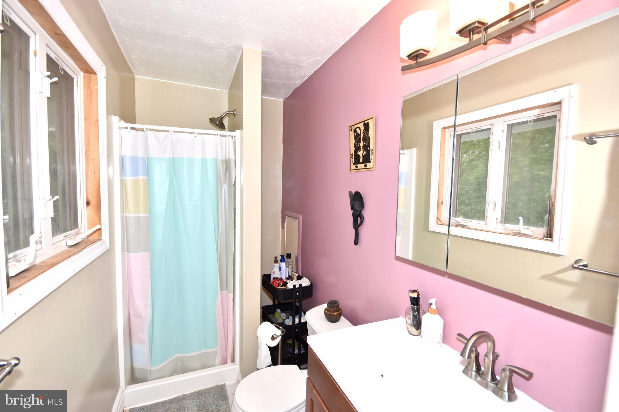 7717 Ontario Road Gainesville, VA 20155 - Photo 8 of 16 Full Bath 2