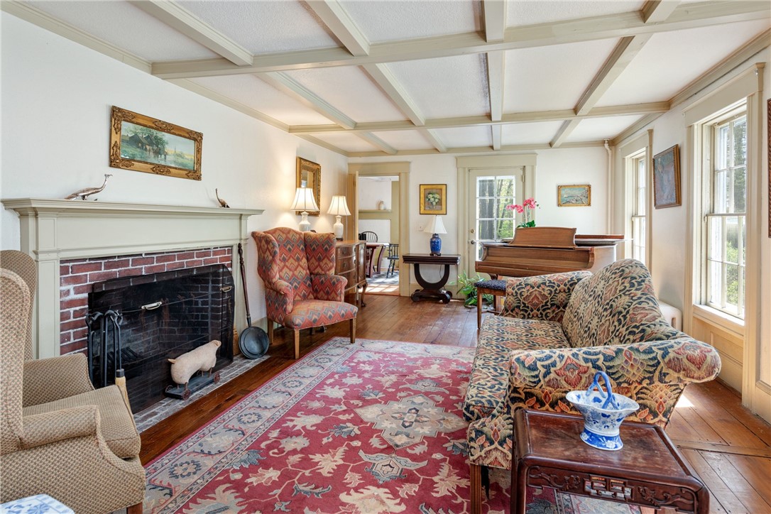 4 Torrey Road Cumberland, RI 02864 - Photo 17 of 40