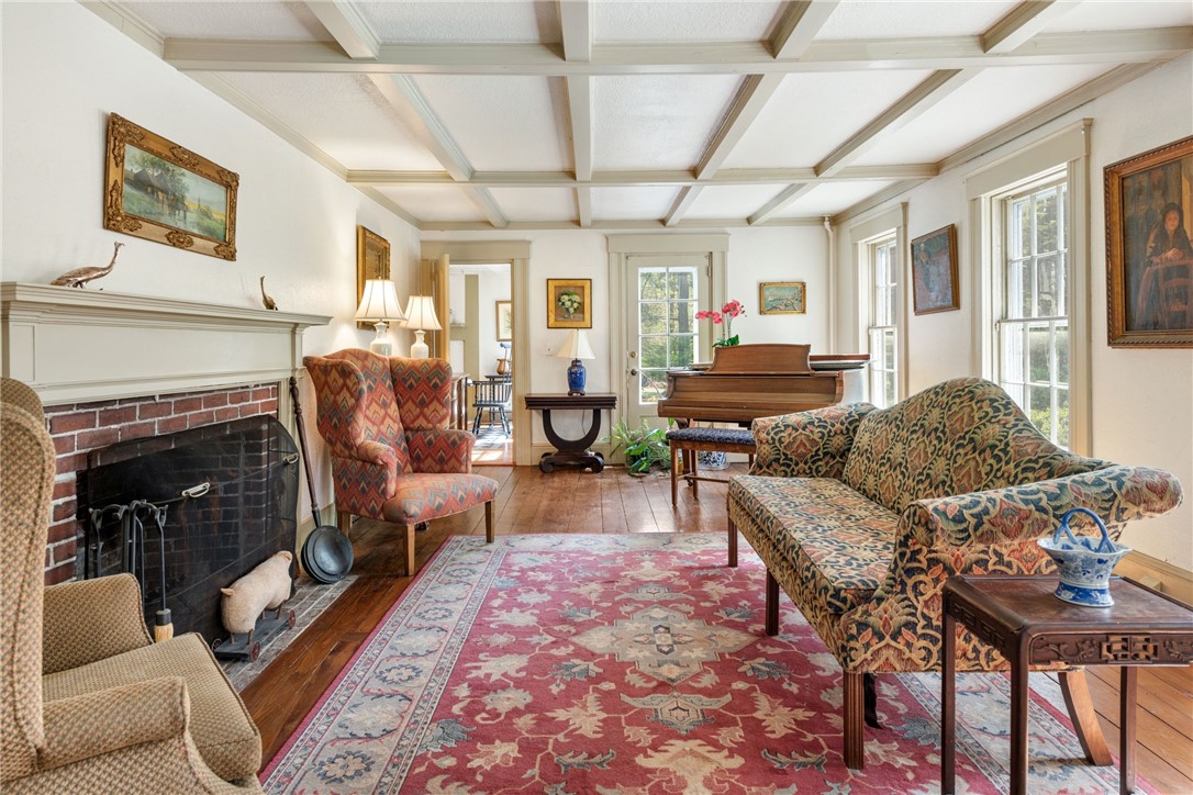 4 Torrey Road Cumberland, RI 02864 - Photo 18 of 40