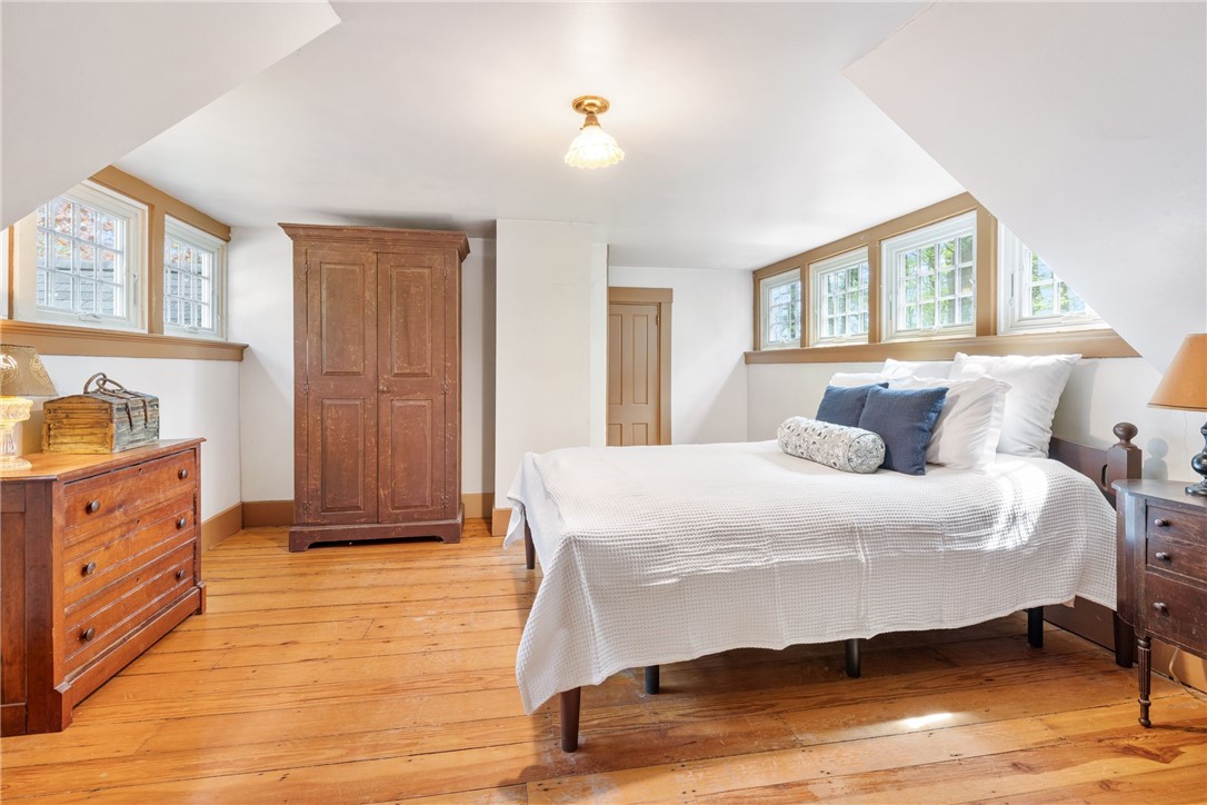 4 Torrey Road Cumberland, RI 02864 - Photo 24 of 40