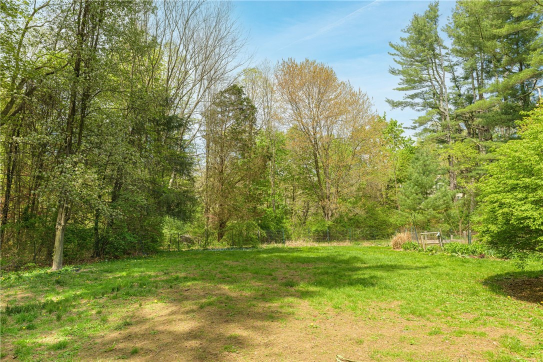 4 Torrey Road Cumberland, RI 02864 - Photo 3 of 40