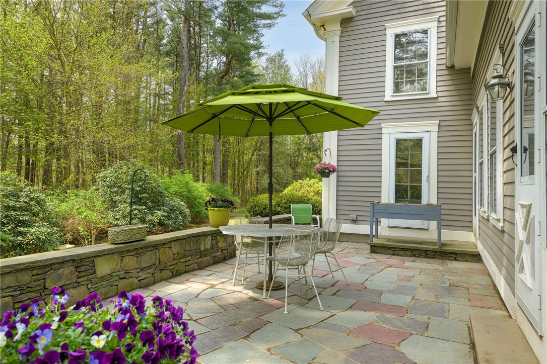 4 Torrey Road Cumberland, RI 02864 - Photo 6 of 40