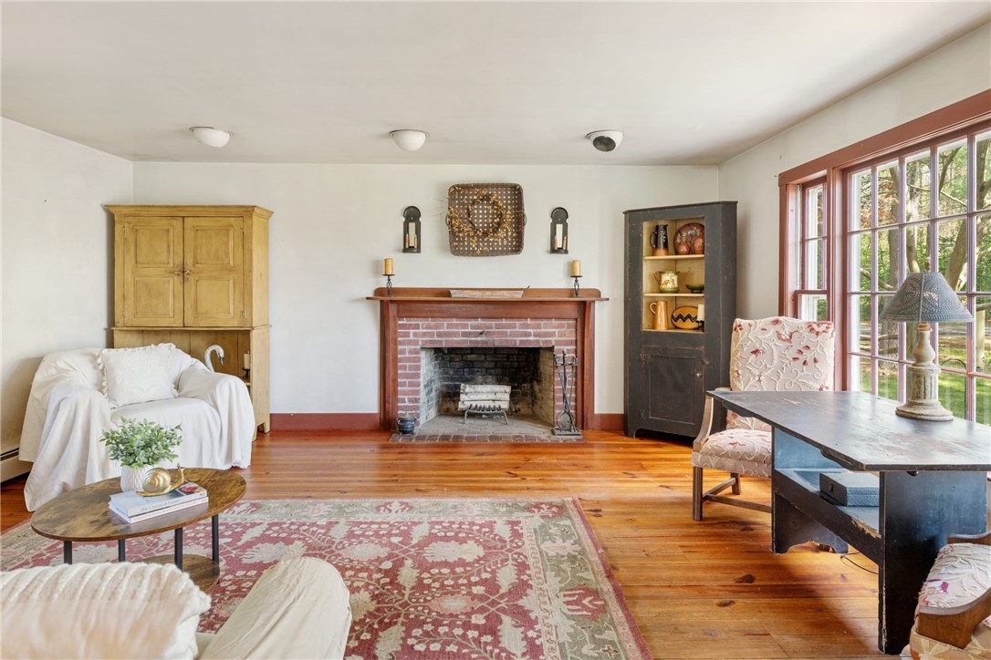 4 Torrey Road Cumberland, RI 02864 - Photo 8 of 40