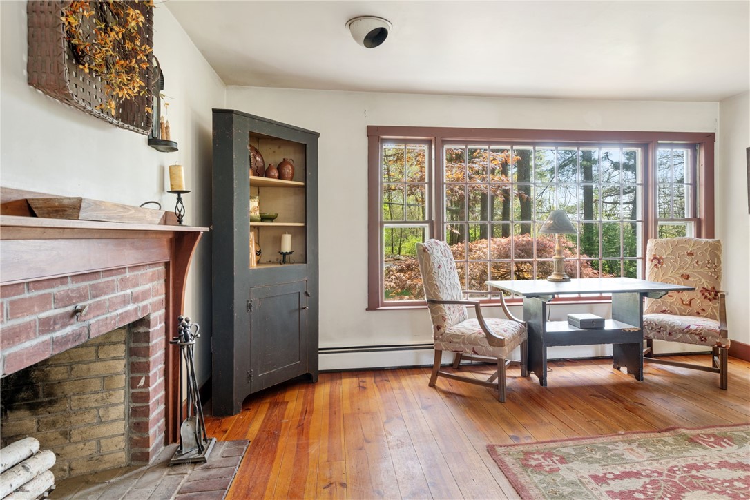 4 Torrey Road Cumberland, RI 02864 - Photo 9 of 40