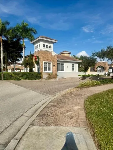 $319,000 | 10220 Olivewood Way, Unit 47, Estero, FL 33928