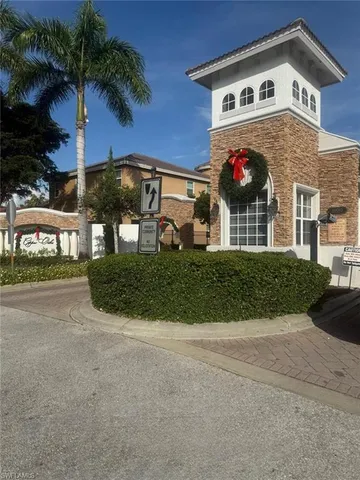 $319,000 | 10220 Olivewood Way, Unit 47, Estero, FL 33928
