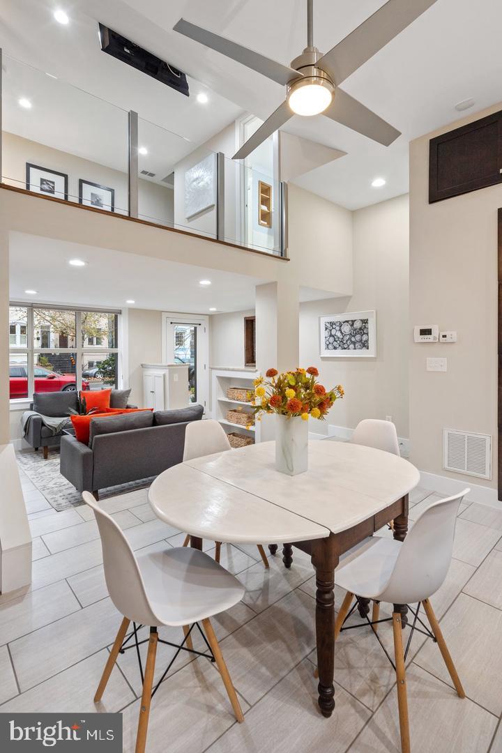 715 F Street Northeast Washington, DC 20002 - Photo 3 of 16 Gallery Image 3