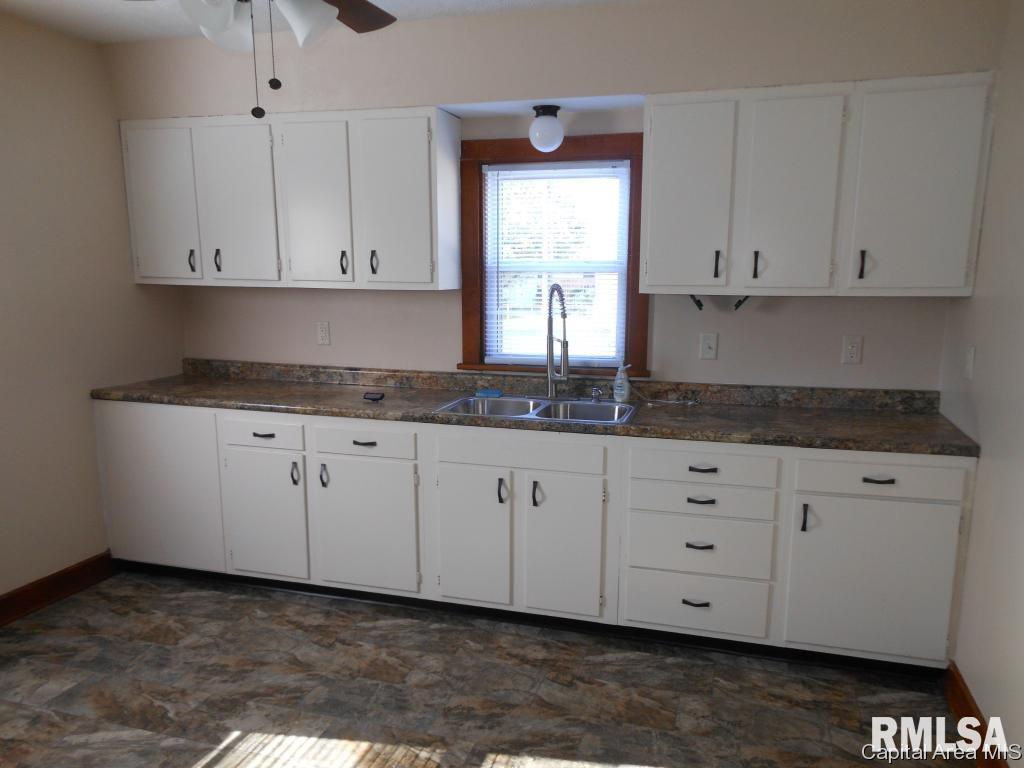 1600 East Watch Avenue Springfield, IL 62702 - Photo 6 of 20