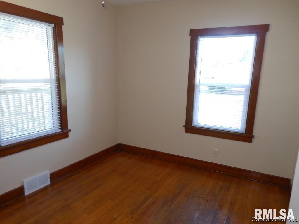 1600 East Watch Avenue Springfield, IL 62702 - Photo 9 of 20