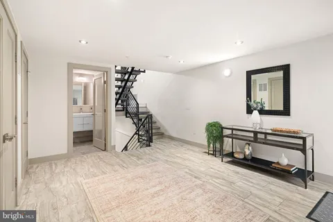 a view of a livingroom with a dinning area