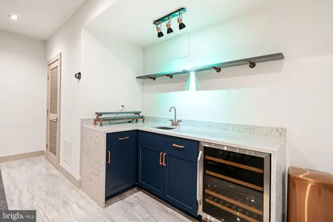 a view of entryway and hall