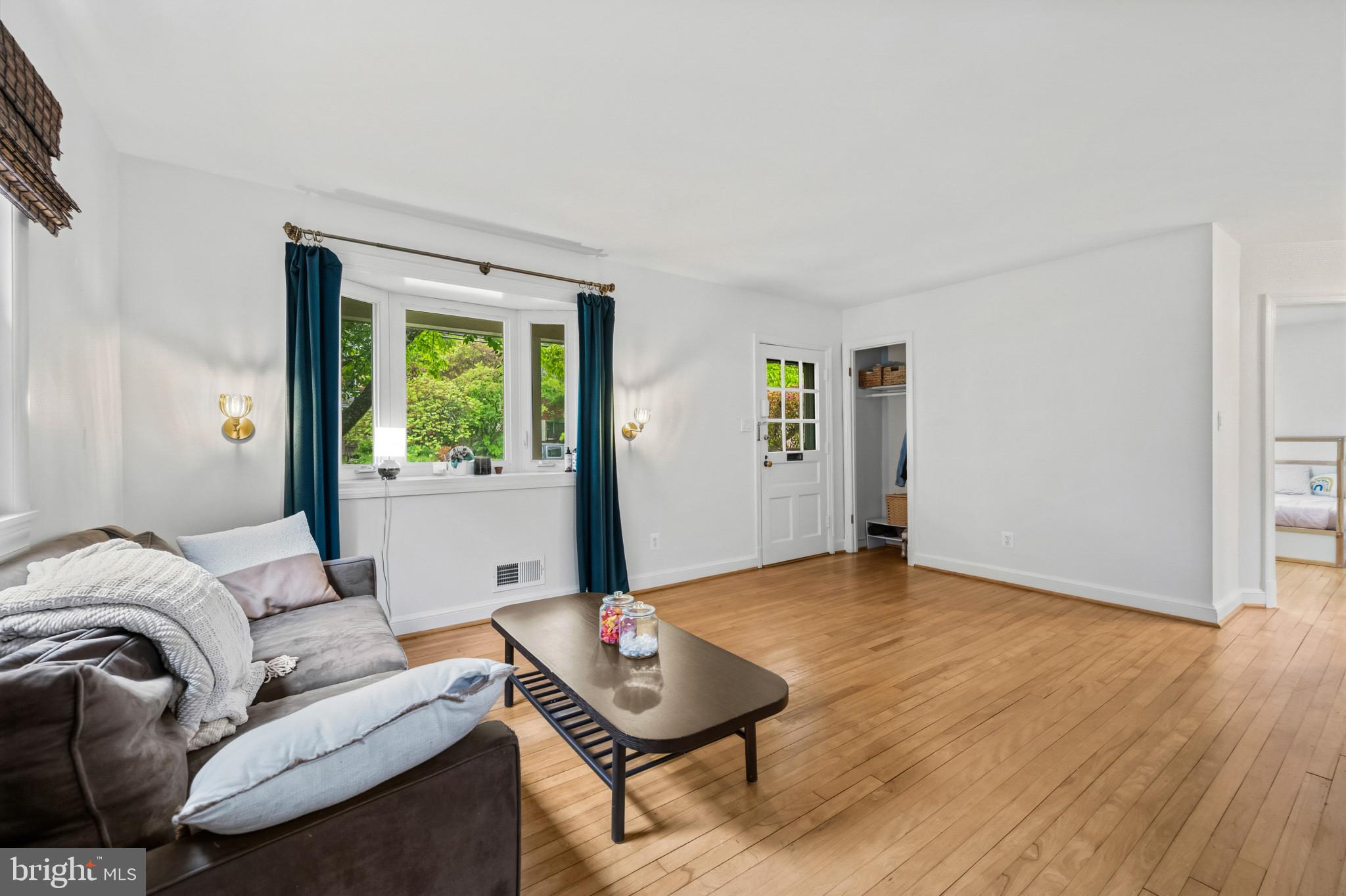 1708 Brisbane Street Silver Spring, MD 20902 - Photo 7 of 43