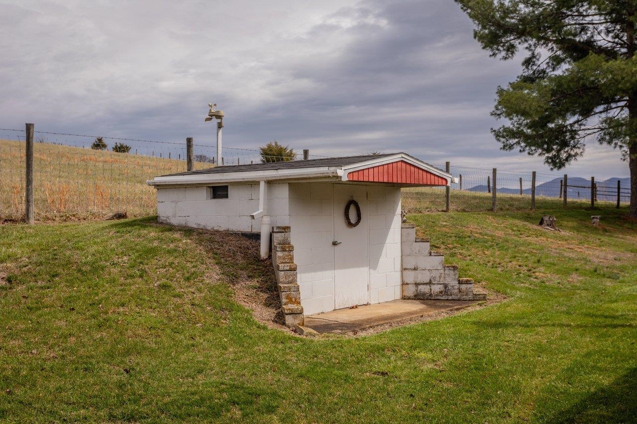 1098 Patterson Mill Road Grottoes, VA 24441 - Photo 46 of 59