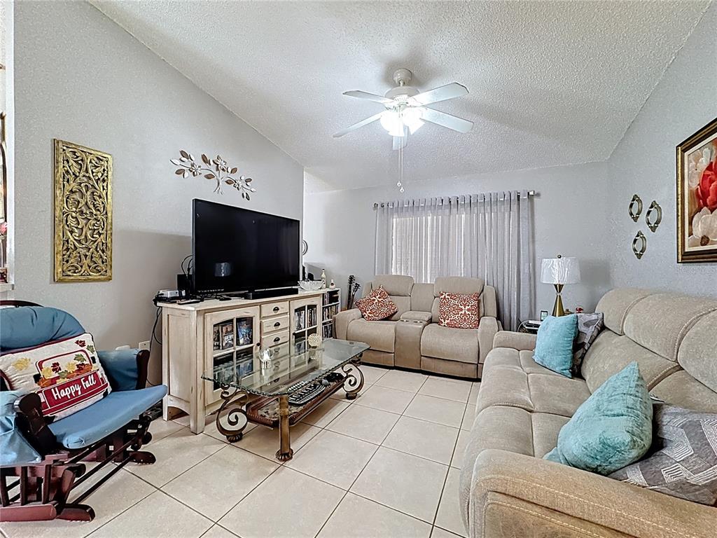 3622 Tree Line Way St. Cloud, FL 34769 - Photo 11 of 39