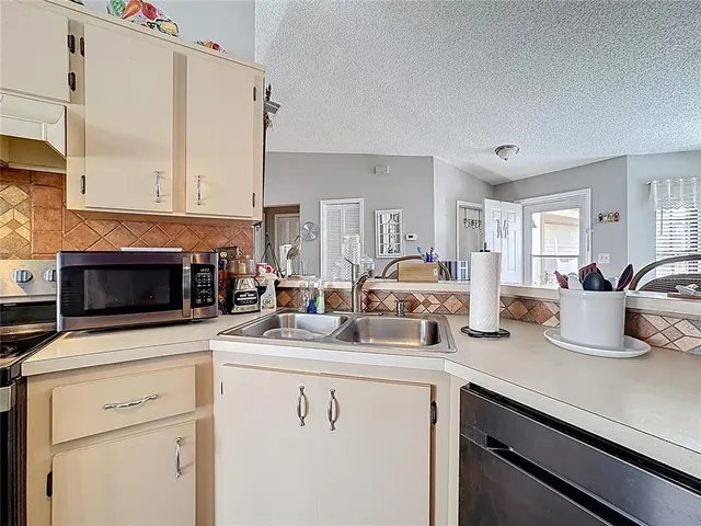 $389,000 | 3622 Tree Line Way, St. Cloud, FL 34769