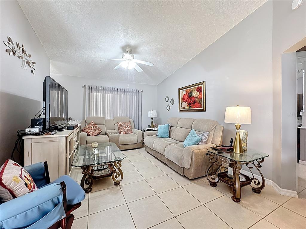 3622 Tree Line Way St. Cloud, FL 34769 - Photo 10 of 39