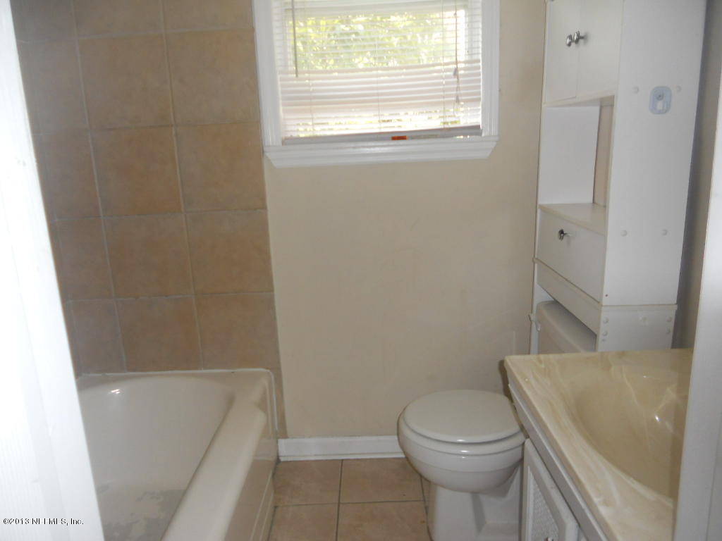 9735 Kline Road Jacksonville, FL 32246 - Photo 6 of 8 2013-07-24 14