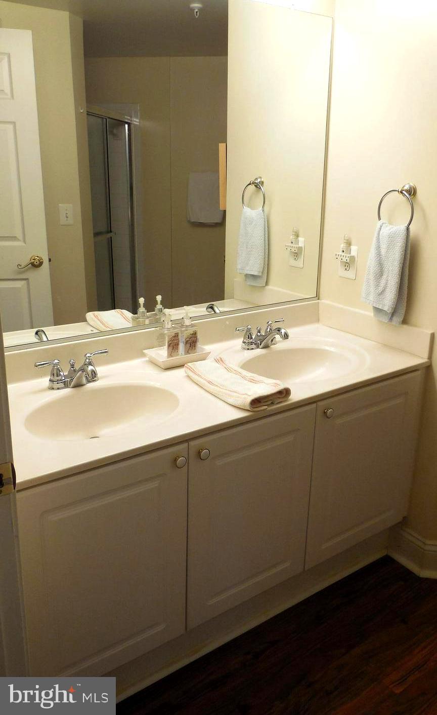 4320 Cannon Ridge Court, Unit 63 Fairfax, VA 22033 - Photo 57 of 73