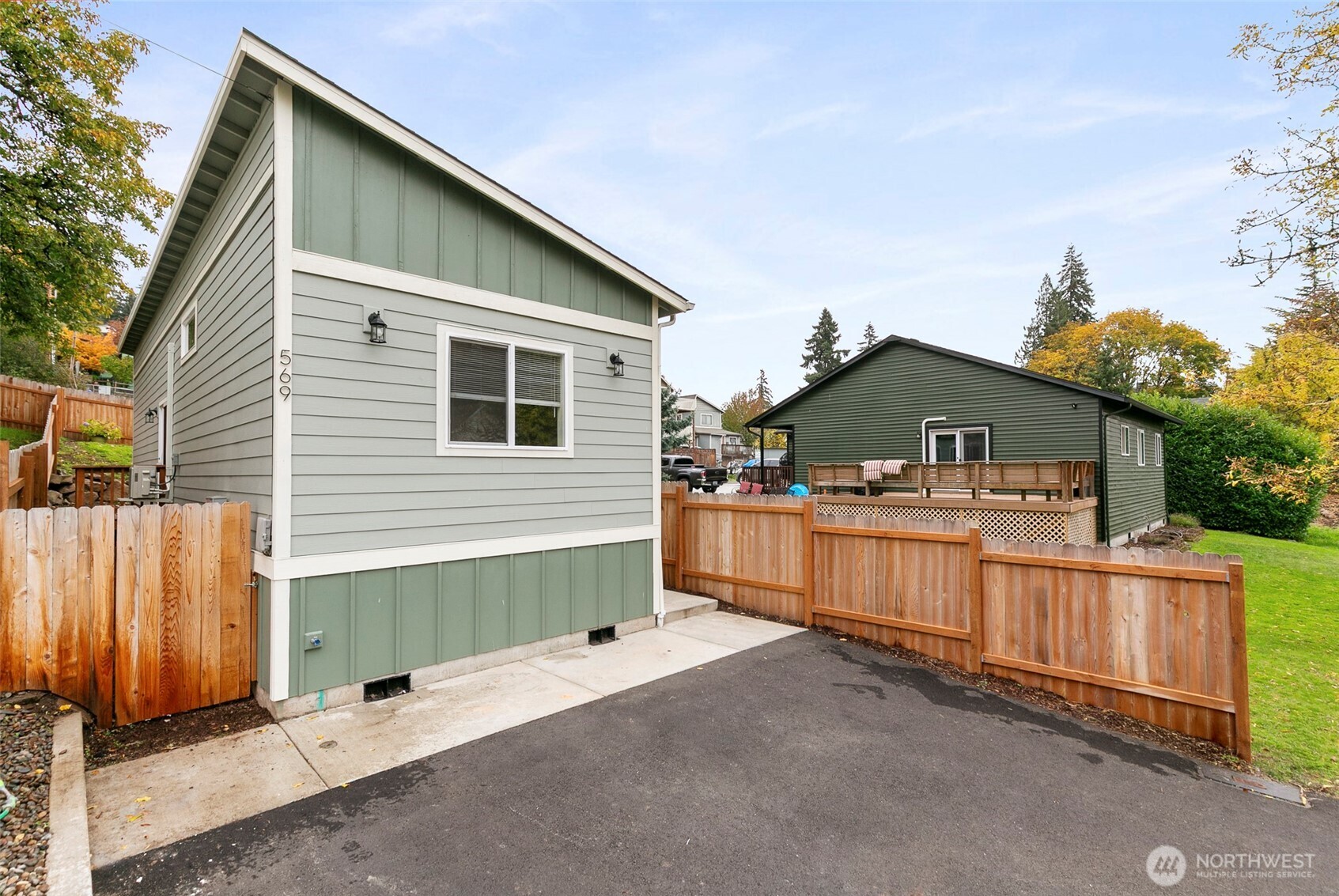 569 North 3rd Kalama, WA 98625 - Photo 22 of 22 a front view of a house with a yard