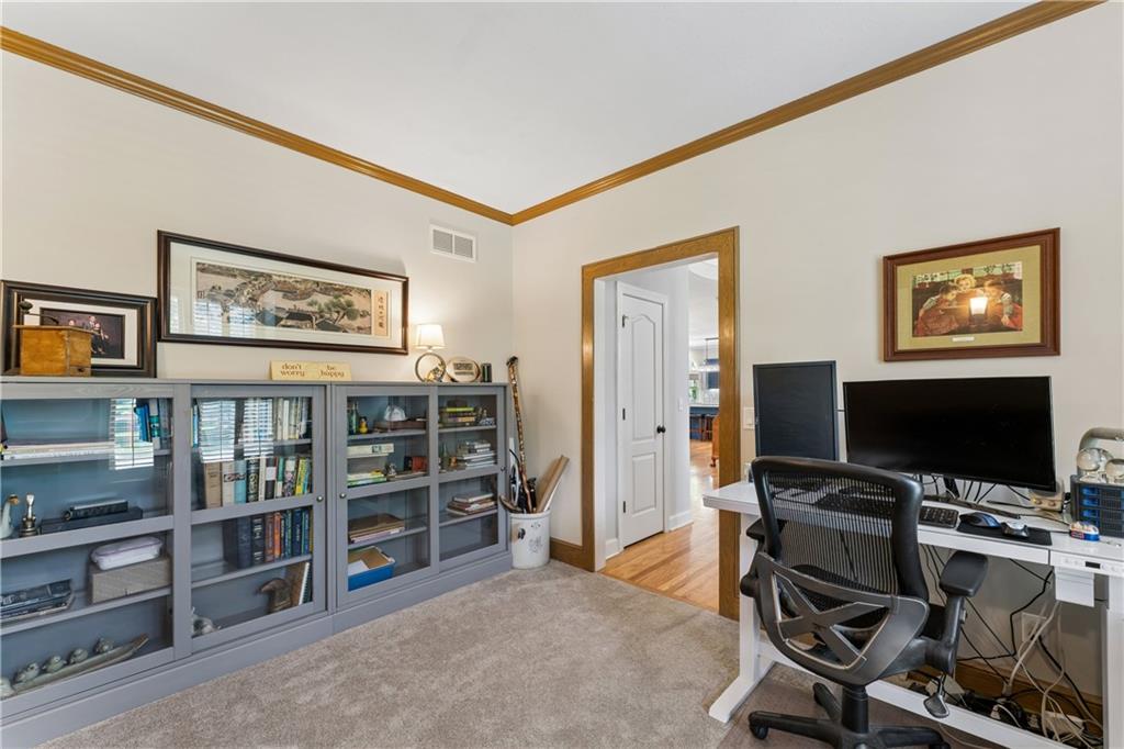 1325 Inverness Drive Lawrence, KS 66049 - Photo 25 of 71