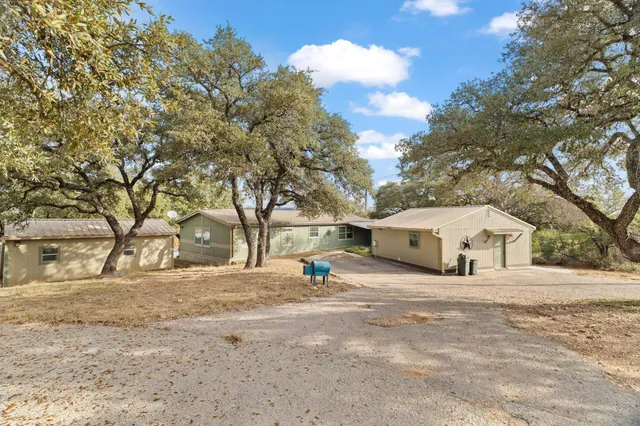 $439,000 | 102 Crestview, Kingsland, TX 78639