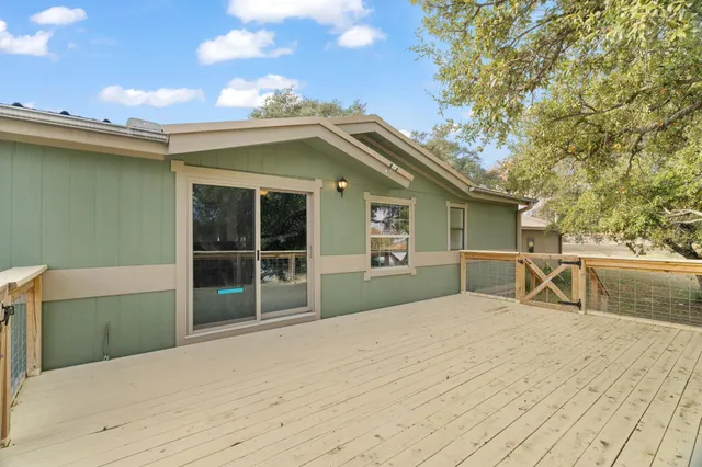 $439,000 | 102 Crestview, Kingsland, TX 78639