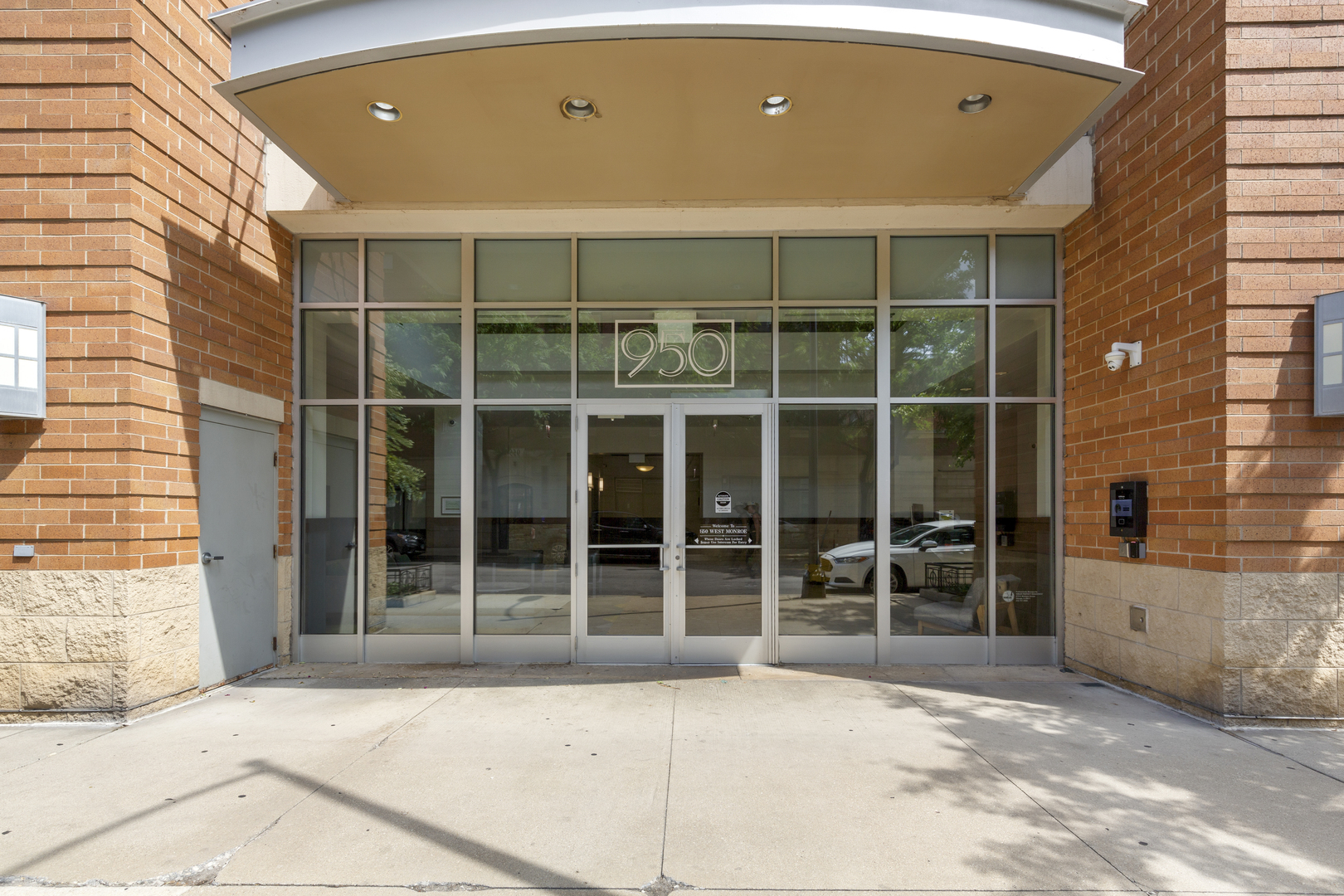 950 West Monroe Street, Unit 616 Chicago, IL 60607 - Photo 1 of 28 a view of front door