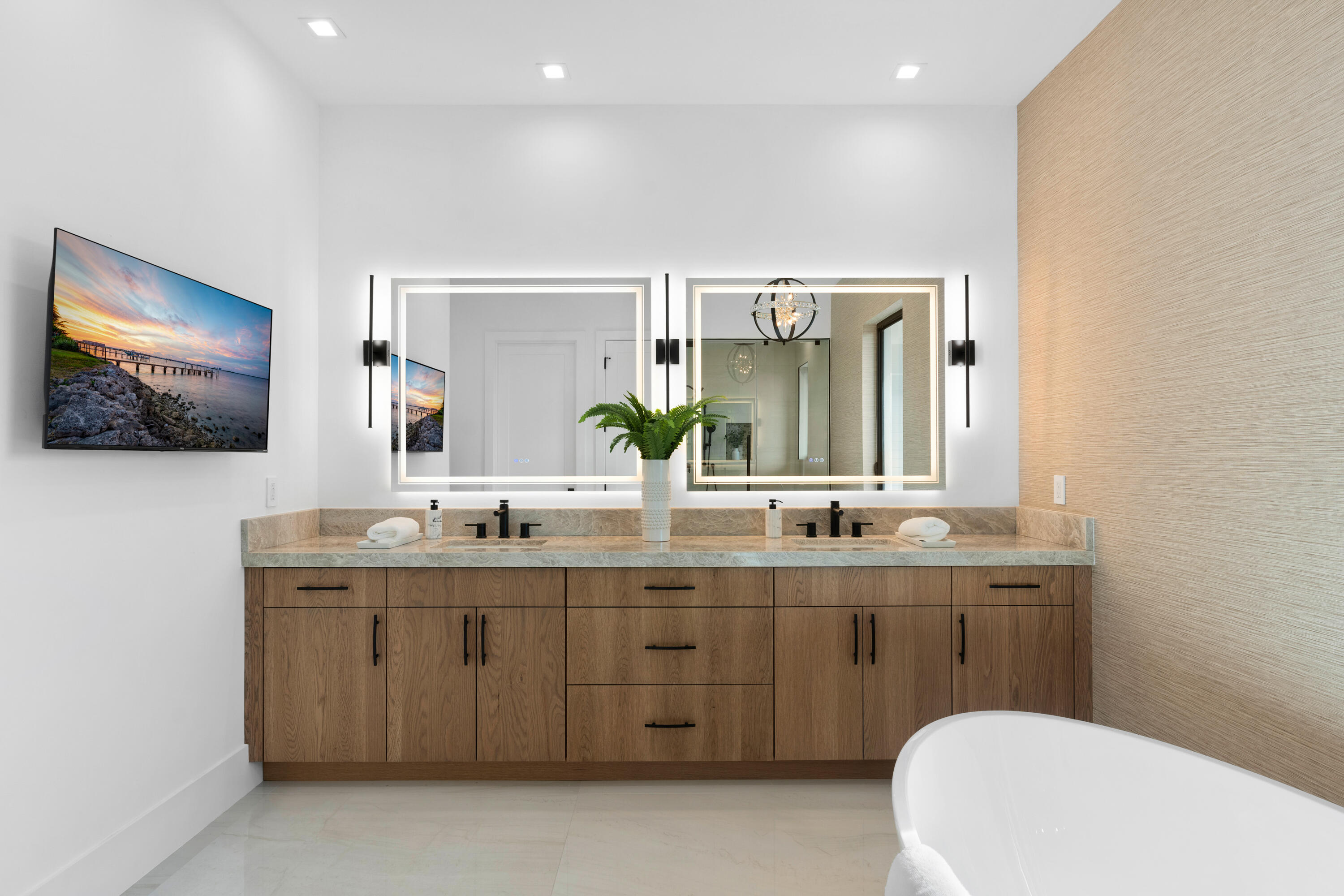 11360 Avery Road Palm Beach Gardens, FL 33410 - Photo 21 of 72 Second Floor Primary Bathroom