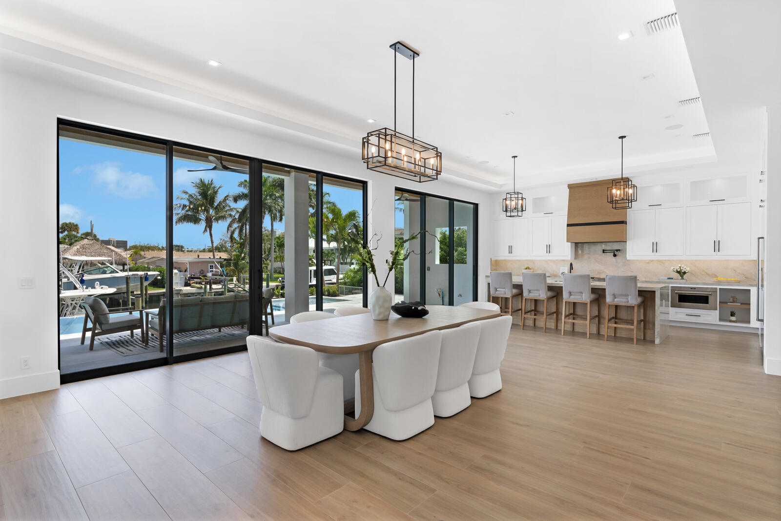 11360 Avery Road Palm Beach Gardens, FL 33410 - Photo 9 of 72 Dining / Kitchen