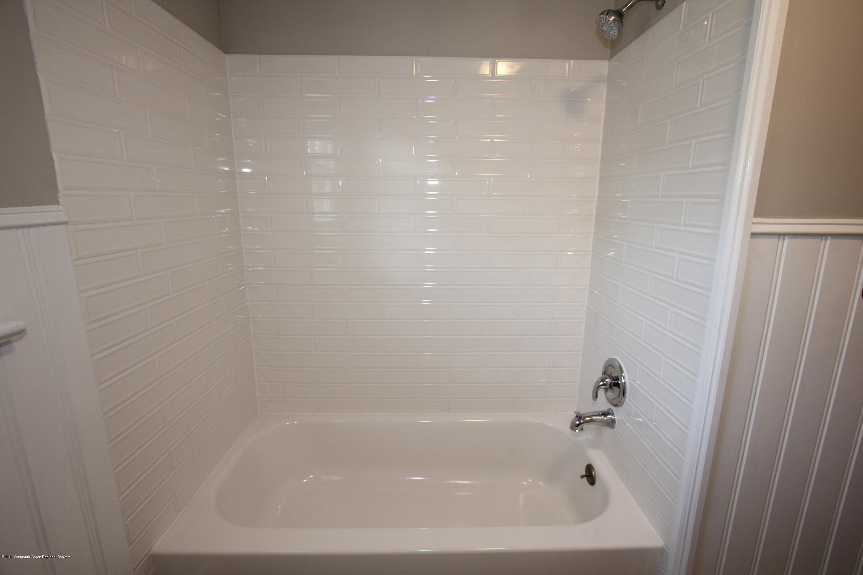 310 Robbins Road Neptune Township, NJ 07753 - Photo 13 of 18 310 robbins - 14