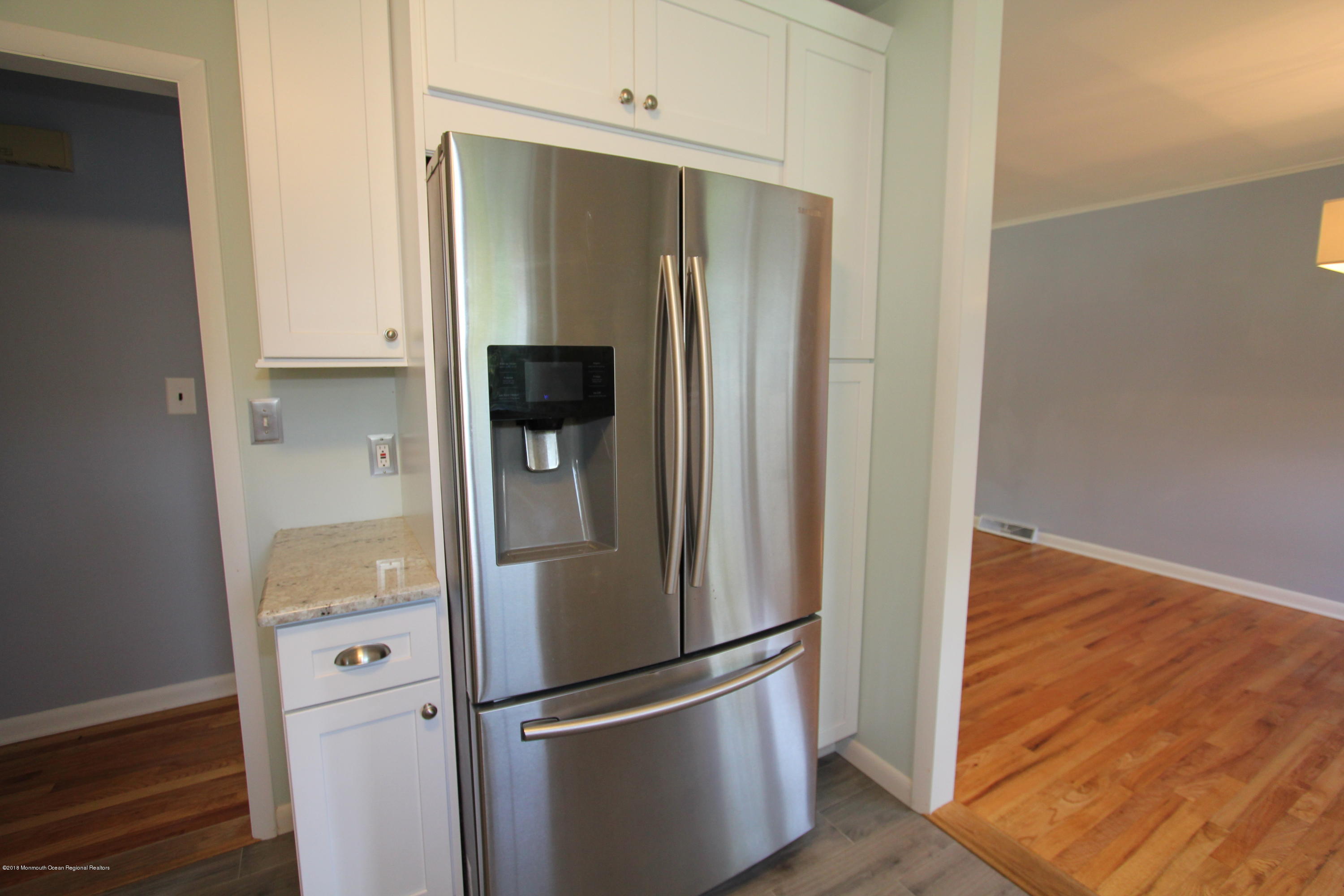 310 Robbins Road Neptune Township, NJ 07753 - Photo 8 of 18 310 robbins - 18