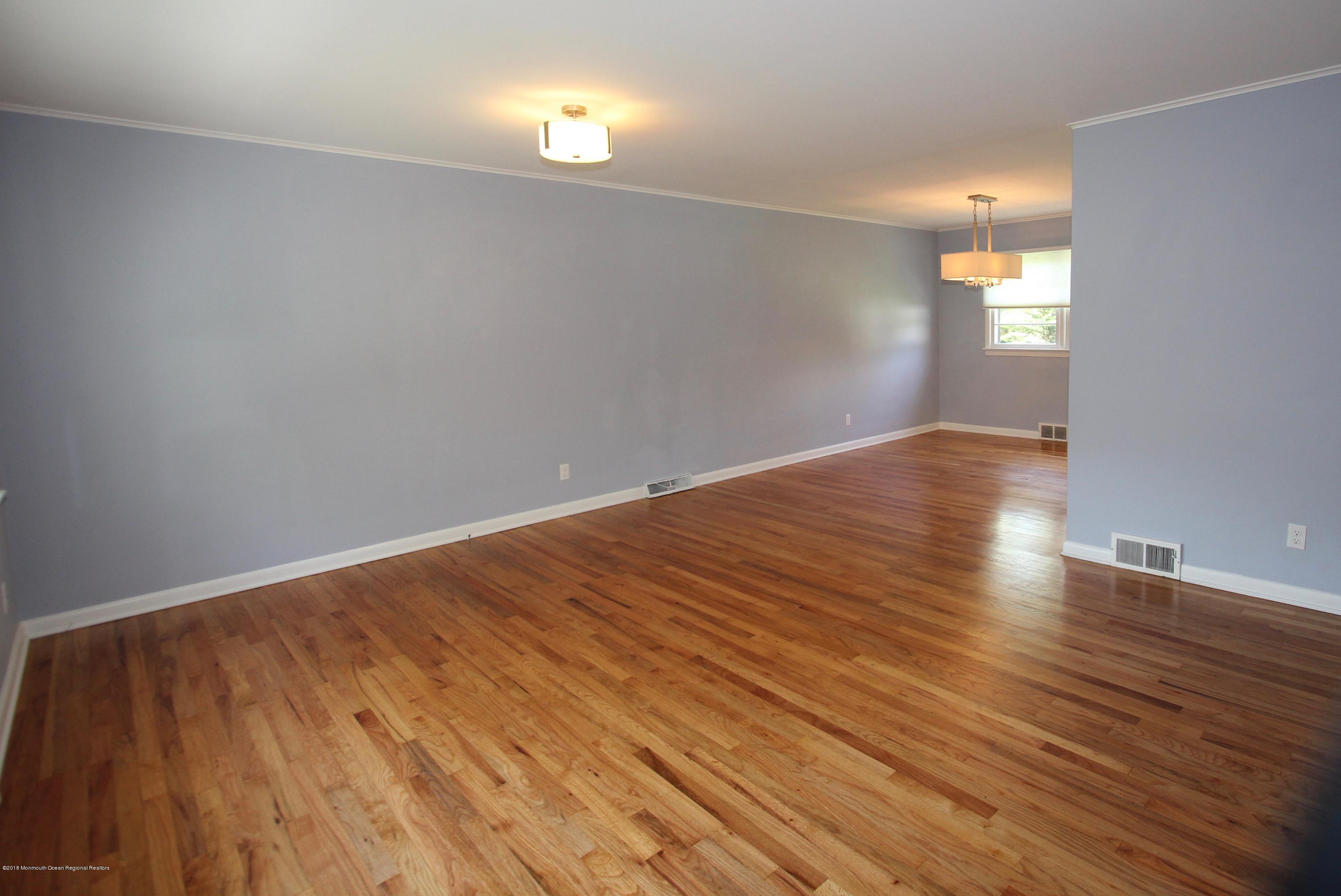 310 Robbins Road Neptune Township, NJ 07753 - Photo 9 of 18 310 robbins - 3