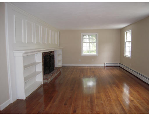 26 Duggan Road Acton, MA 01720 - Photo 5 of 19