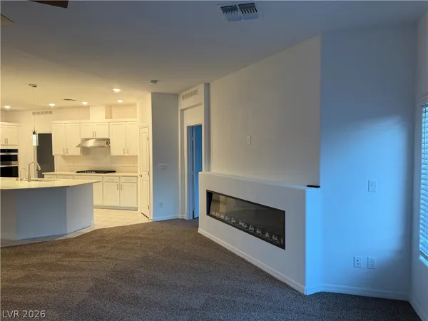 $2,995 | 7123 Moss Hl Avenue, Las Vegas, NV 89113