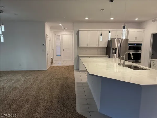 $2,995 | 7123 Moss Hl Avenue, Las Vegas, NV 89113