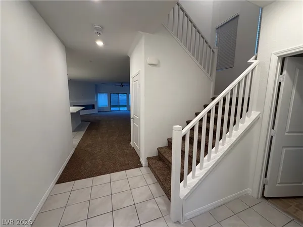 $2,995 | 7123 Moss Hl Avenue, Las Vegas, NV 89113