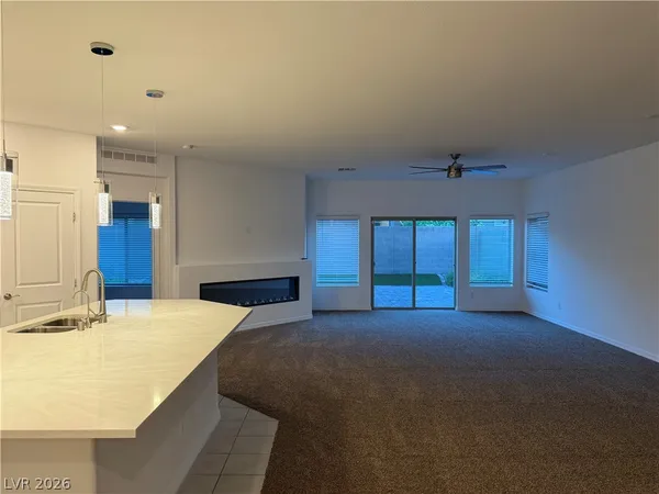 $2,995 | 7123 Moss Hl Avenue, Las Vegas, NV 89113