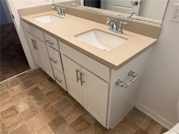 $2,995 | 7123 Moss Hl Avenue, Las Vegas, NV 89113