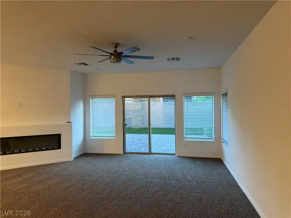 $2,995 | 7123 Moss Hl Avenue, Las Vegas, NV 89113