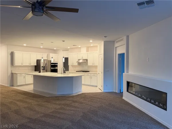 $2,995 | 7123 Moss Hl Avenue, Las Vegas, NV 89113