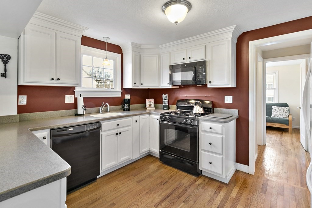 59 Piper Road West Springfield, MA 01089 - Photo 5 of 35