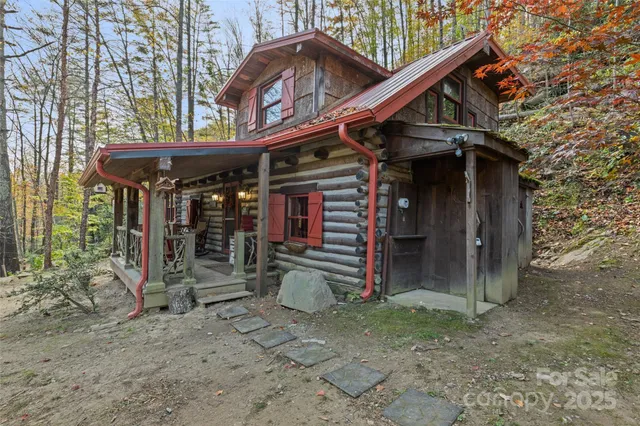 $425,000 | 12 Victoria Rose Lane, Waynesville, NC 28785