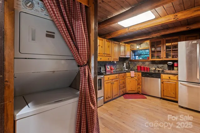 $425,000 | 12 Victoria Rose Lane, Waynesville, NC 28785