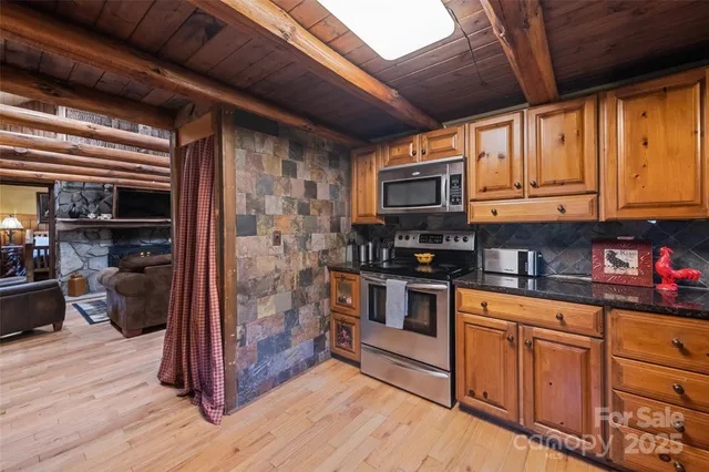 $425,000 | 12 Victoria Rose Lane, Waynesville, NC 28785